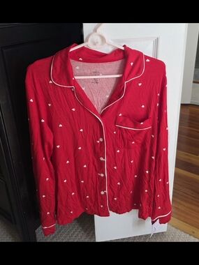 Auden Red Heart-Print Long-Sleeve Pajama Top with White Trim